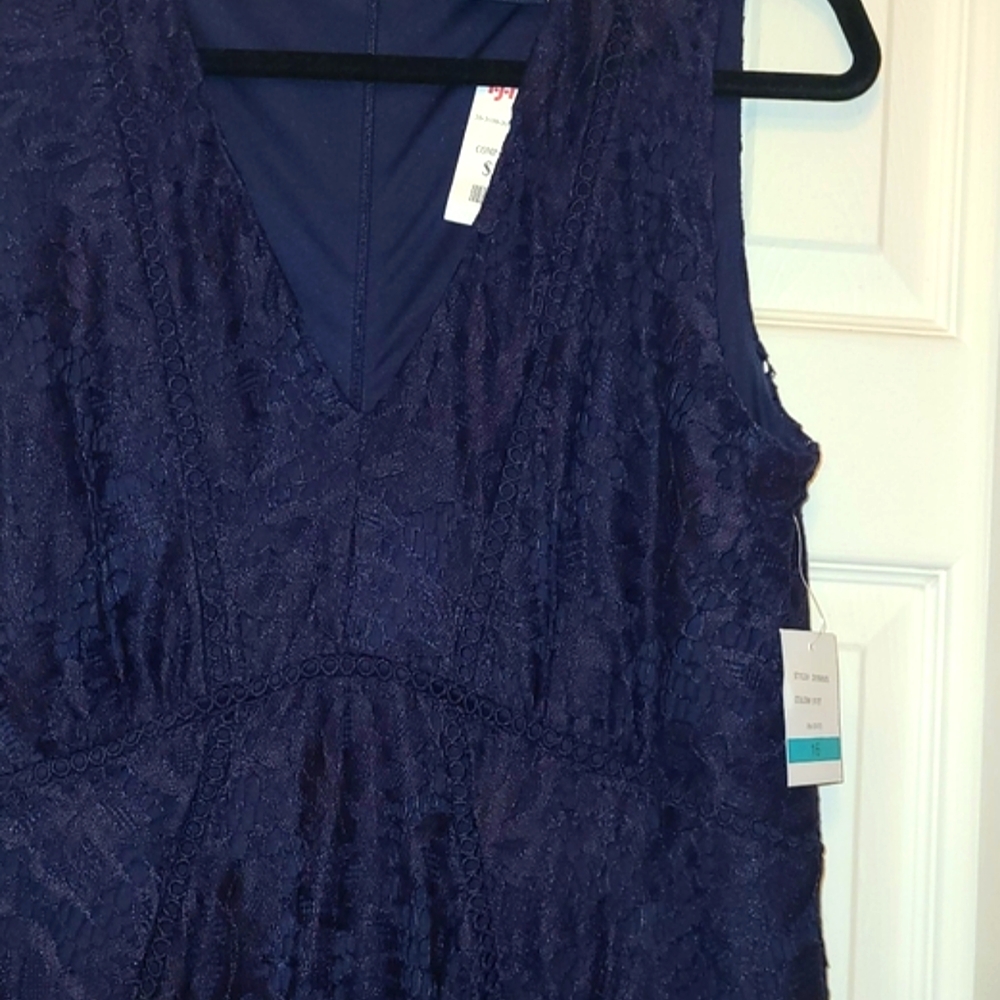 Flirty V Neck Lace Dress